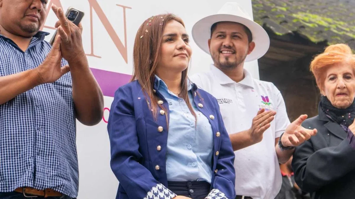 Viuda de Carlos Manzo recibe ultimátum de supuestos líderes del CJNG para que renuncie con su gabinete