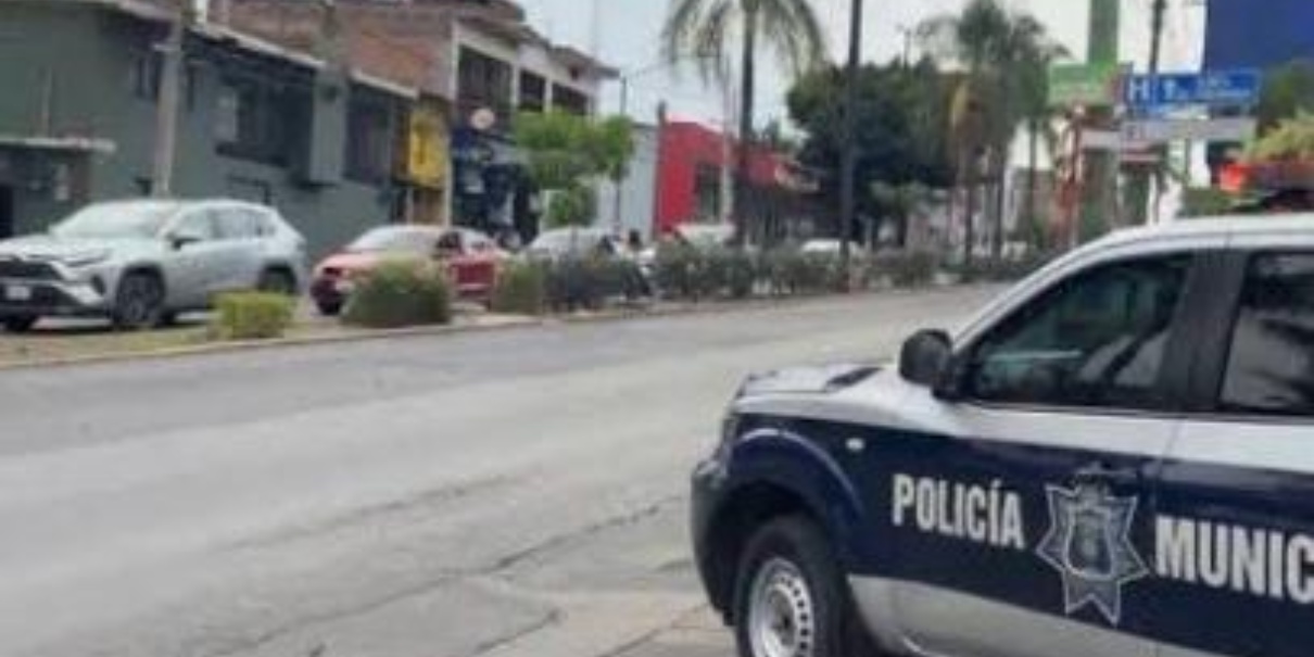 Violento asalto en Cuernavaca: motociclistas armados roban 110 mil pesos