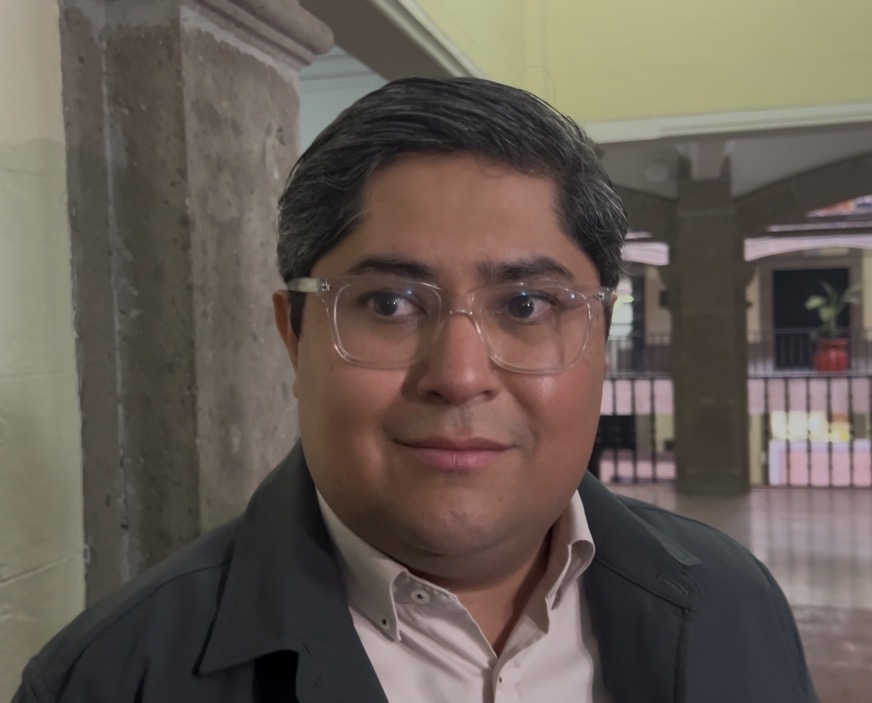 Gobierno de Morelos prepara plataforma digital para transportistas; permitirá consultar pagos, concesiones y trámites en línea a partir de agosto.