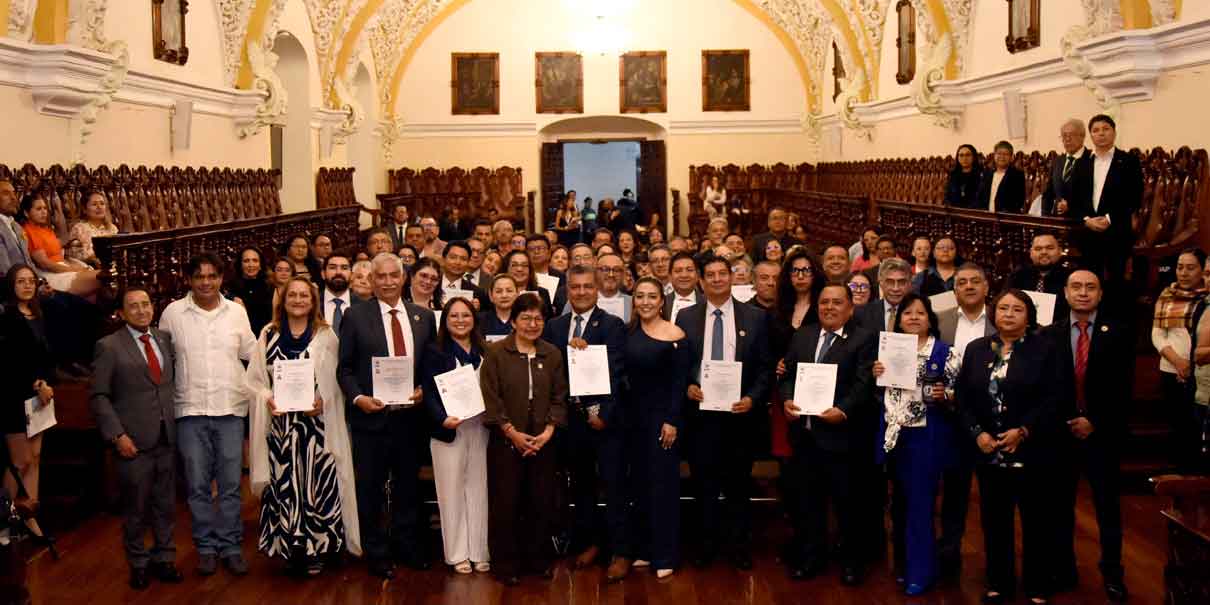 Reconoce Rectora Lilia Cedillo esfuerzo y compromiso de directivos y secretarios administrativos de la BUAP
