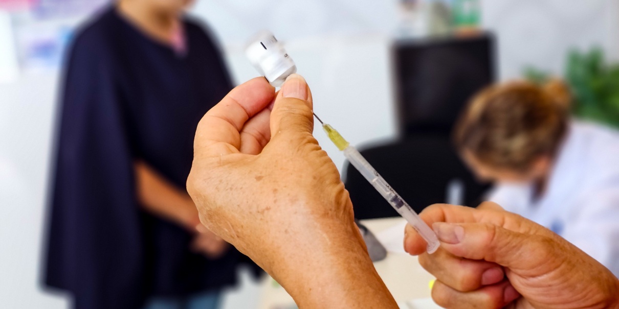 ¿Tuviste efectos secundarios por la vacuna de COVID en pandemia?