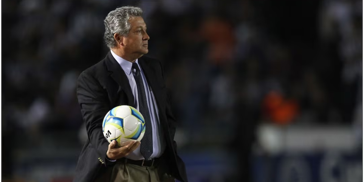 Víctor Manuel Vucetich regresa a Tigres como DT interino y Vicepresidente Deportivo