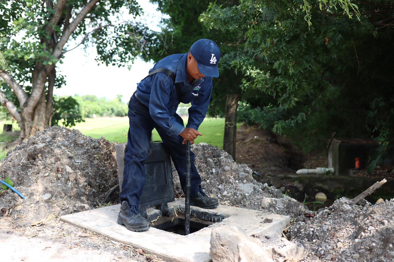 Jiutepec amplió 414 metros de red de agua potable en la colonia Los Pinos, beneficiando a más de 300 habitantes y fortaleciendo la infraestructura hidráulica.