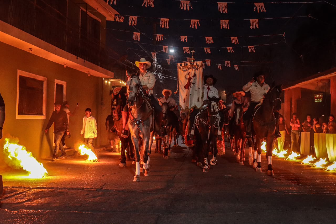 Más de 7 mil personas participaron en la 39.ª Gran Cabalgata de Santiago Apóstol en Jiutepec, una de las principales tradiciones culturales y religiosas del municipio que concluyó con saldo blanco.