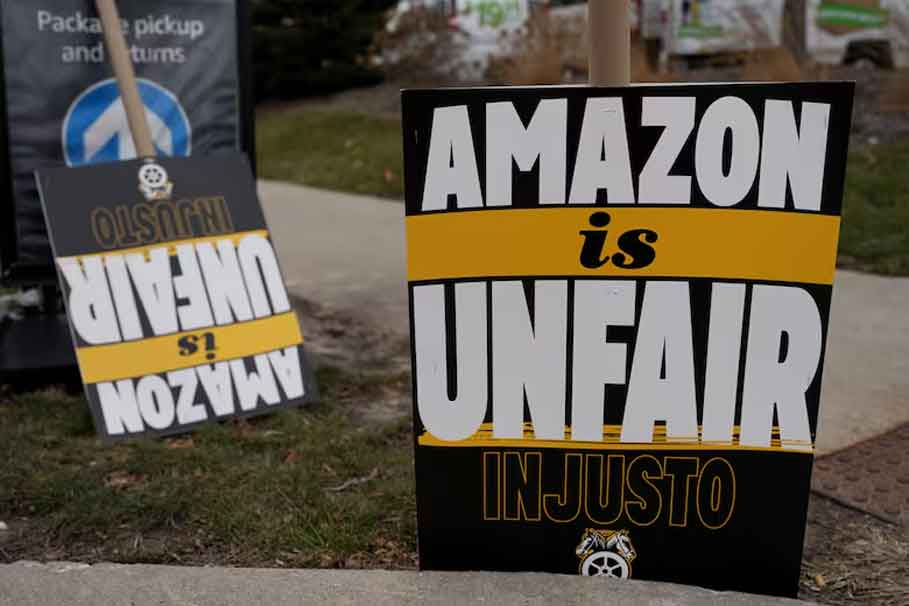 Miles de trabajadores de Amazon se van a HUELGA días antes de la Navidad