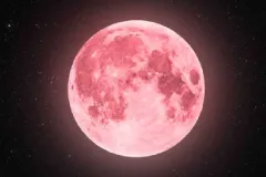 La Luna Rosa te sorprenderá esta noche