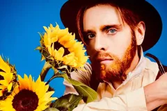 Llega Mario Iván Martínez con “Van Gogh, Un Girasol contra el Mundo”