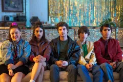 Duelo y nostalgia noventera: 'Nadie nos va a extrañar' estrena su temporada final con ocho episodios