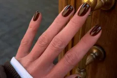 Uñas elegantes otoño 2026: cinco diseños de moda para cualquier edad