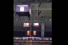 Muere militar tras caer durante exhibición de rápel en estadio de Texas