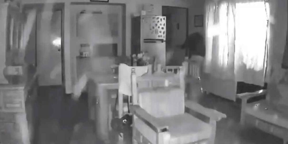 VIDEO. Hombres armados irrumpen en una casa en Morelos