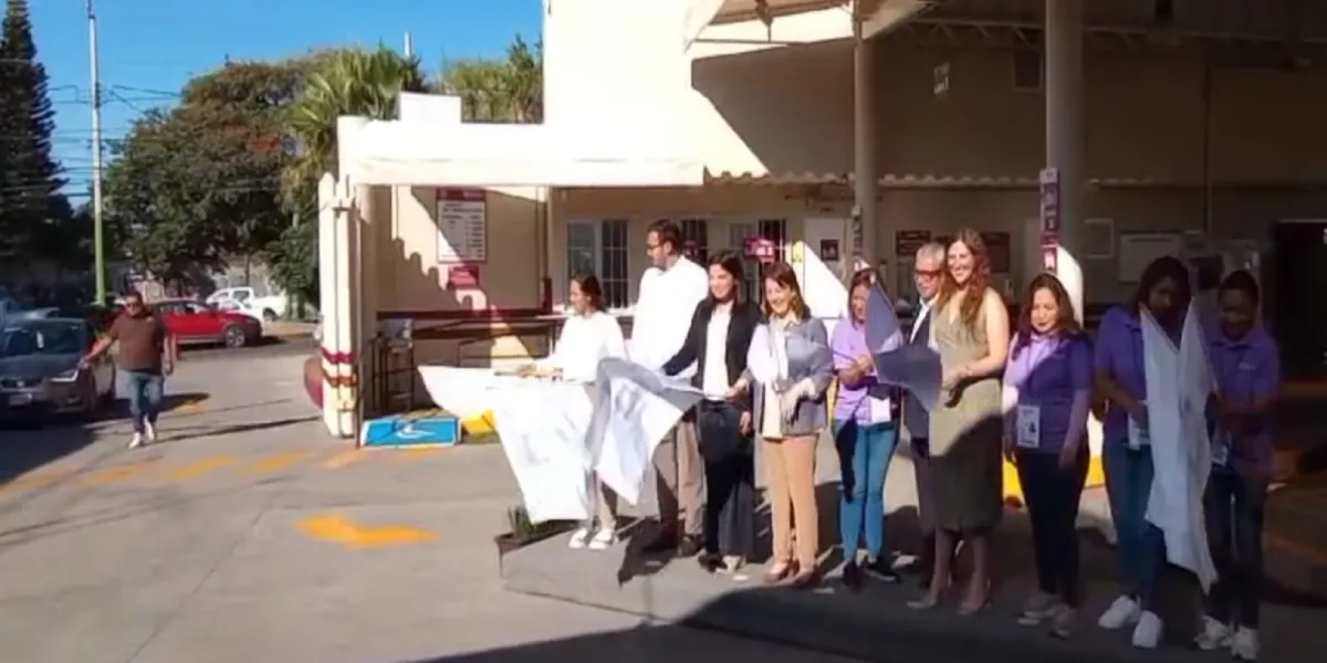 Gobernadora de Morelos, Margarita González Saravia, puso en funcionamiento el primer Centro de Verificación Vehicular Violeta