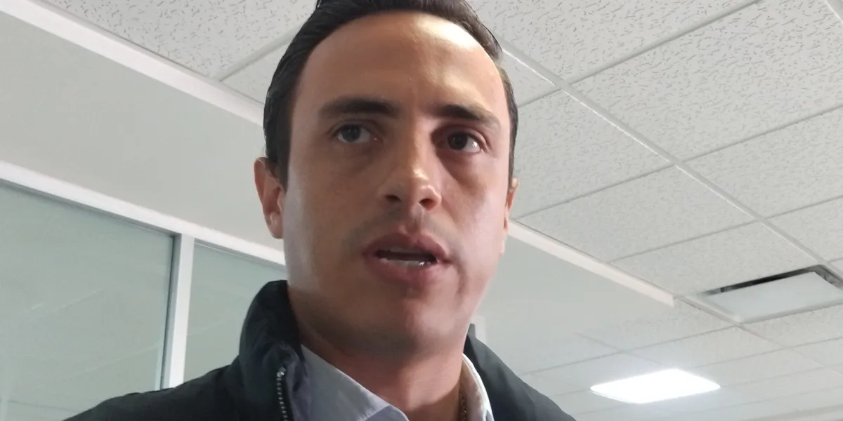 Los coordinadores parlamentarios de MORENA, Rafa Reyes y del PAN, Daniel Martínez Terrazas, fijaron posición ante el testimonio en video de un encuentro entre ediles de la región oriente y un supuesto líder delictivo