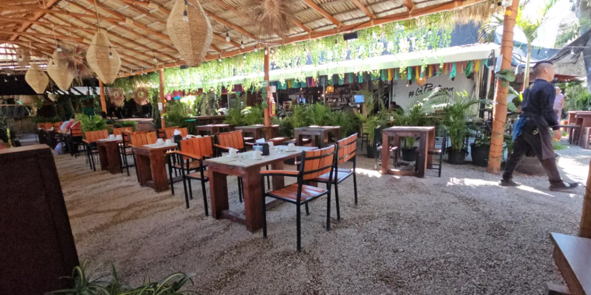 Afecta a restauranteros de Cuautla, restricciones para permanencia de menores de edad 