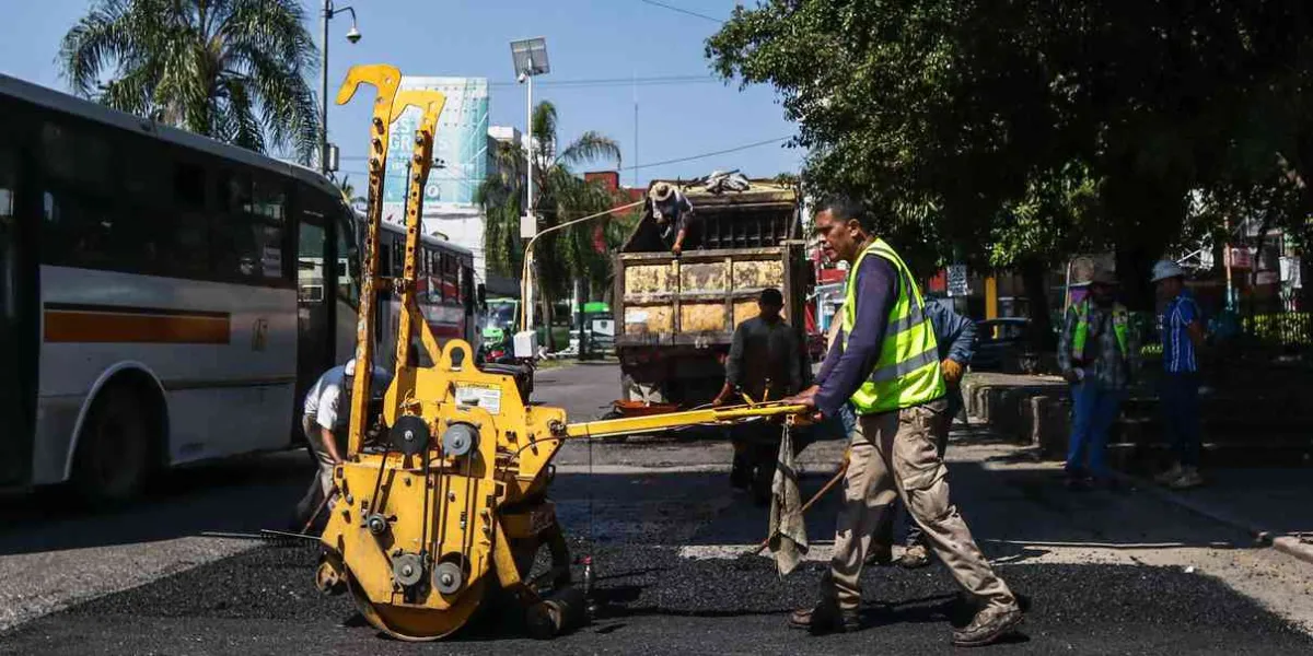 Gobierno de Cuernavaca continua con el programa permanente de bacheo