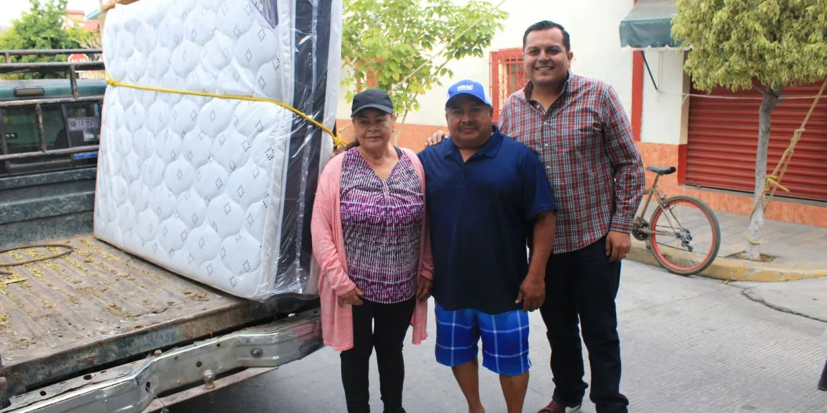 En Ayala, benefician a más de 100 familias con entrega de colchones a bajo costo bajo el programa “Colchones Pa’la Banda”