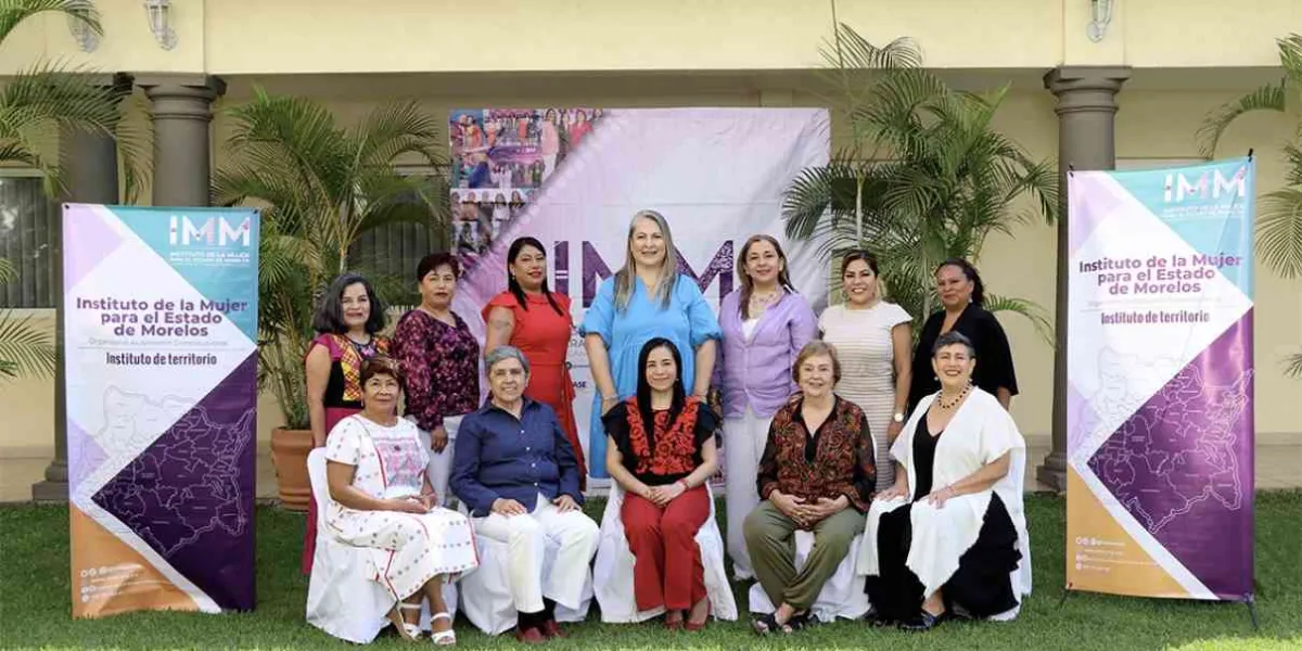 Se reúne Isela Chávez con las ganadoras de la Xochiquetzalli