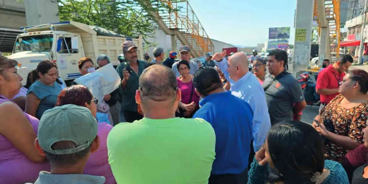 Bloquearon vecinos El Polvorín por falta de agua