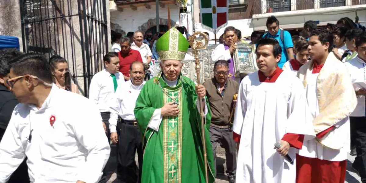 Recibe obispo reliquias de mártires cristeros