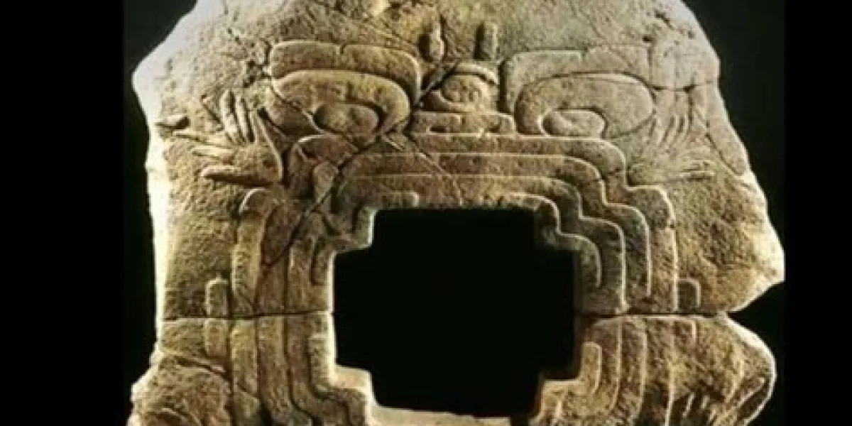 Retorna el monumento 9 a zona arqueológica de Chalcatzingo 