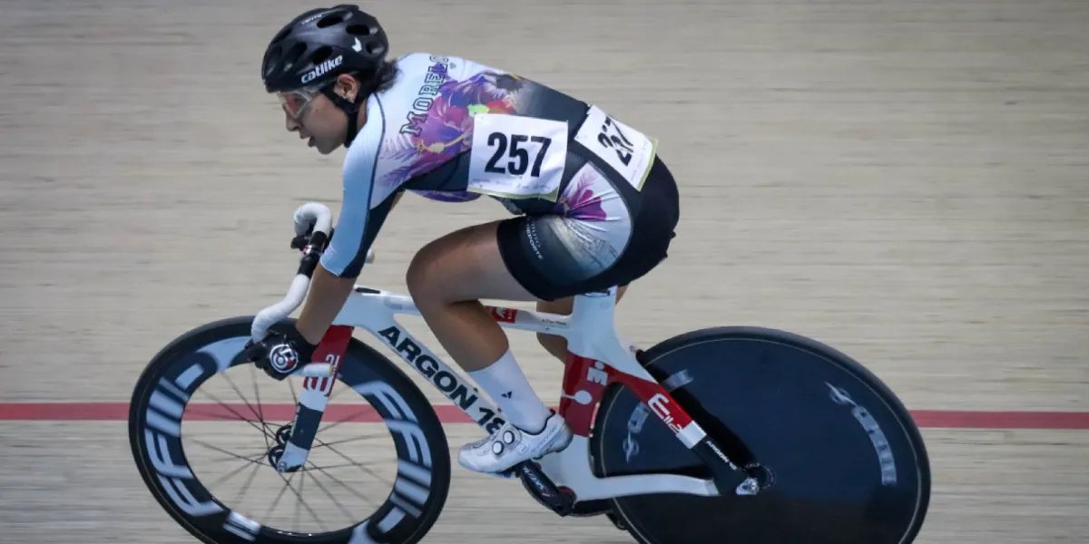 Natalia Rodríguez, ciclista morelense clasificada a la máxima justa deportiva.