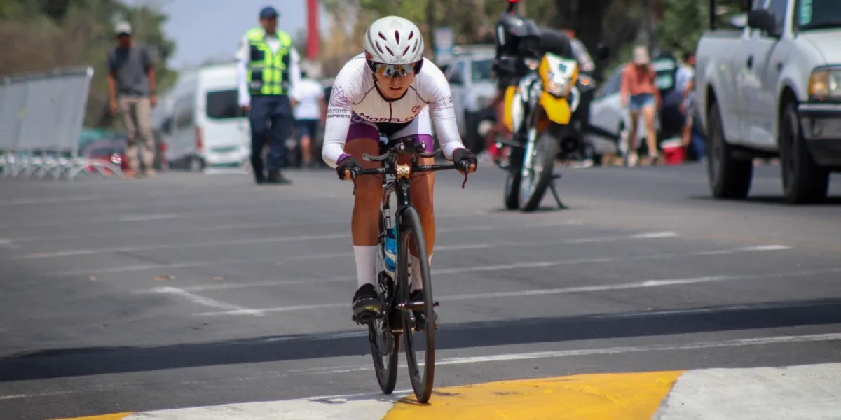 Themis Martínez es una de las ciclistas clasificadas a la justa nacional. 