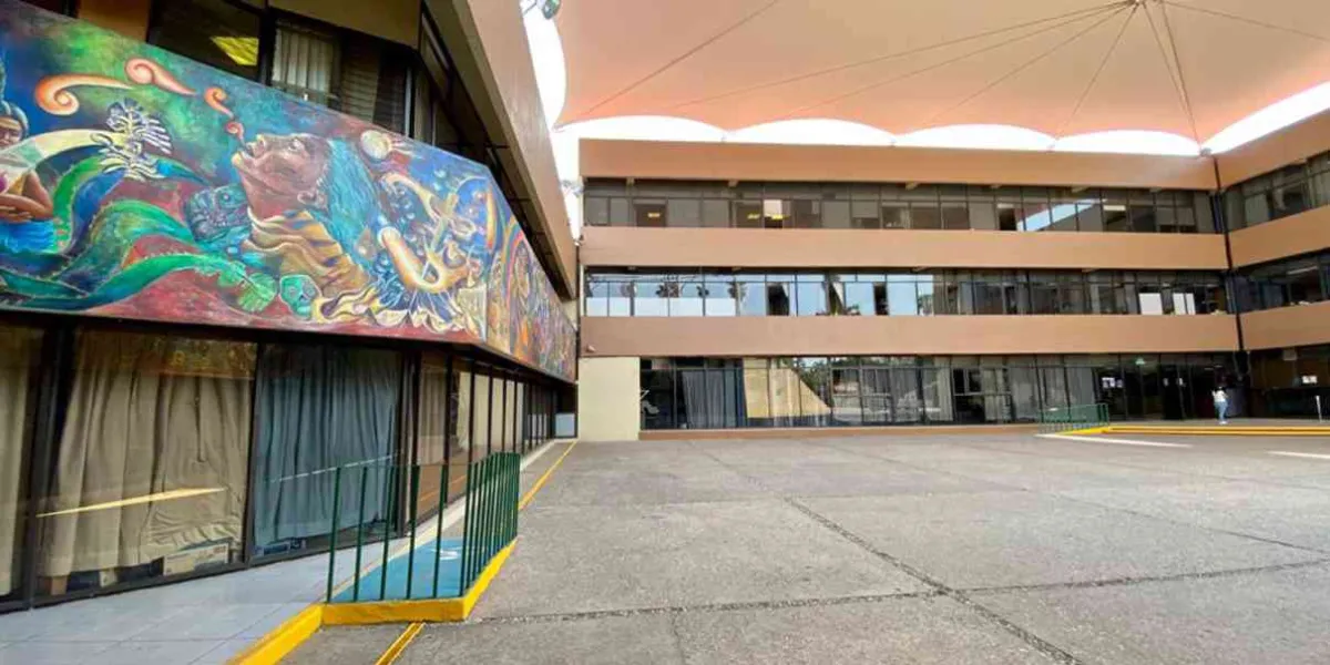Atiende IEBEM protestas escolares