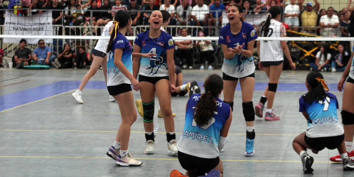 Equipo de la categoría infantil mayor femenil, avanzó al nacional.