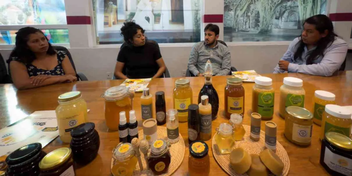 Invitan gobierno de Morelos y comunidad de San Andrés de la Cal a Fiesta de la Miel 2025