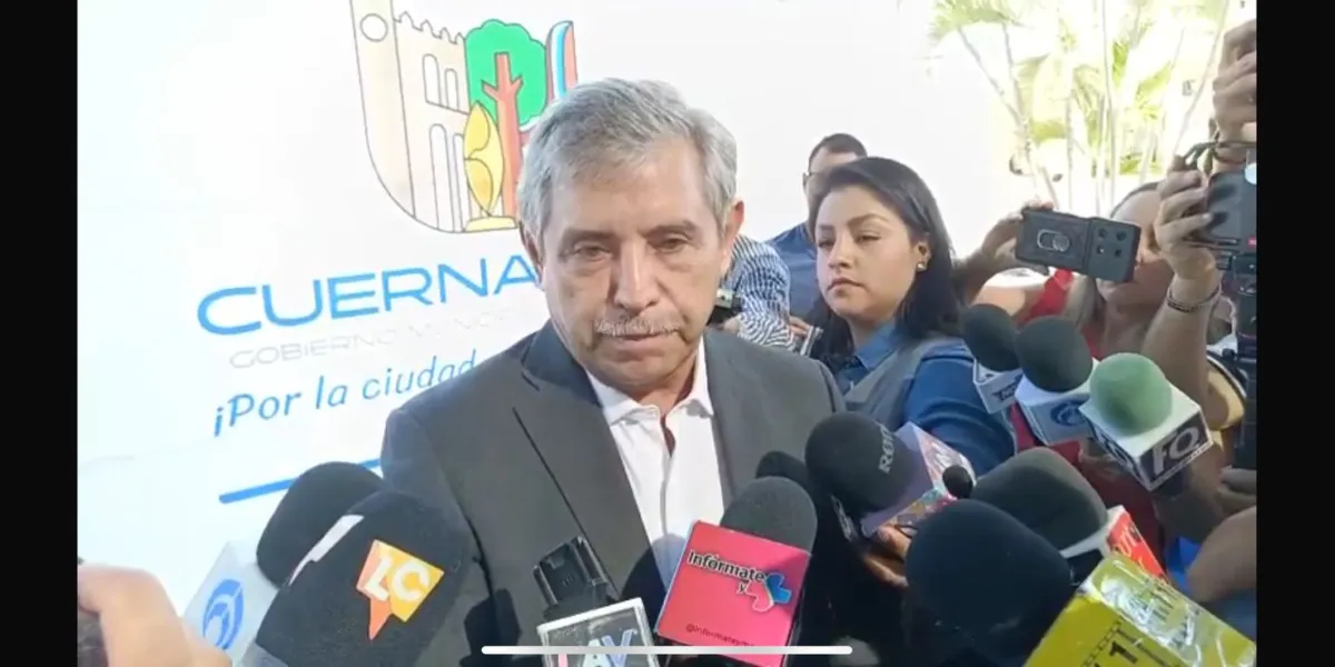 Atiende Urióstegui a jubilados inconformes que bloquearon avenida morelos en Cuernavaca