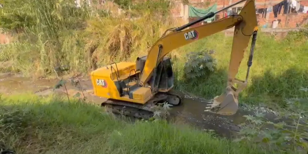 Intensifican trabajos de limpieza y desazolve en barrancas y río Cuautla 
