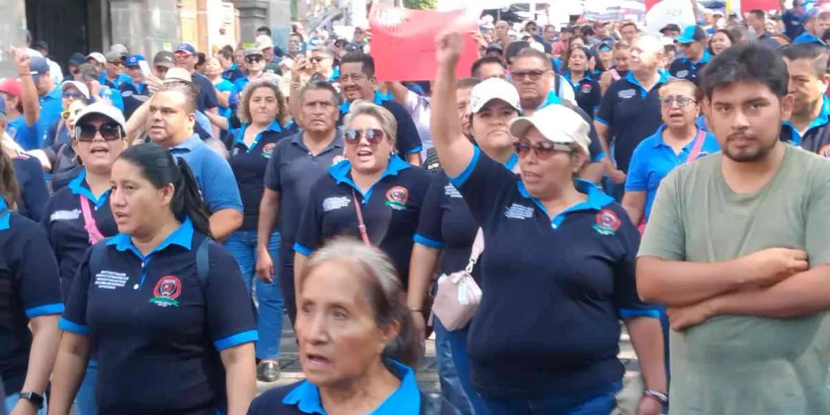 Marchan gremios en el Día del Trabajo: urgen mejoras salariales 