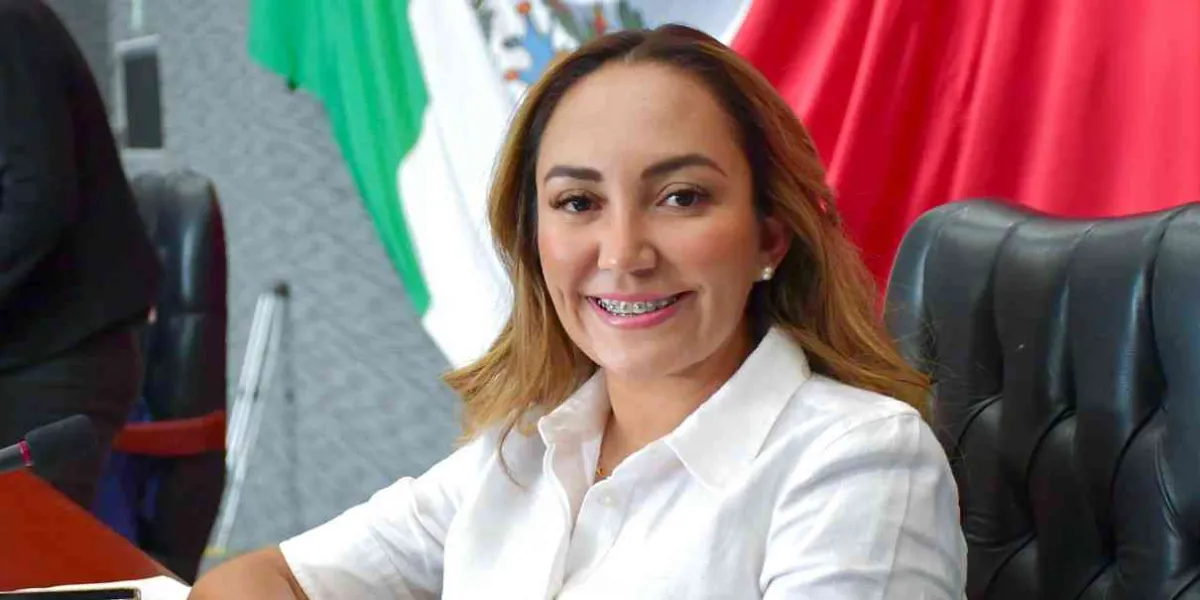 Otorga Luz Dary Quevedo voto de confianza al nuevo titular de FECC