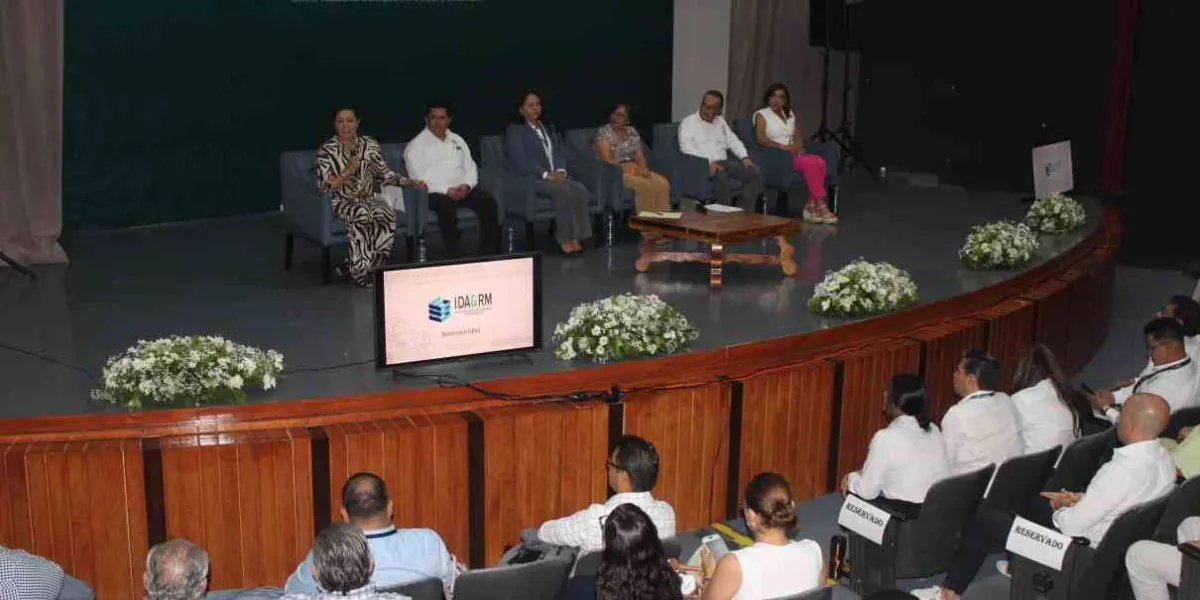 Actualiza IMSS a personal en prevención de riesgos
