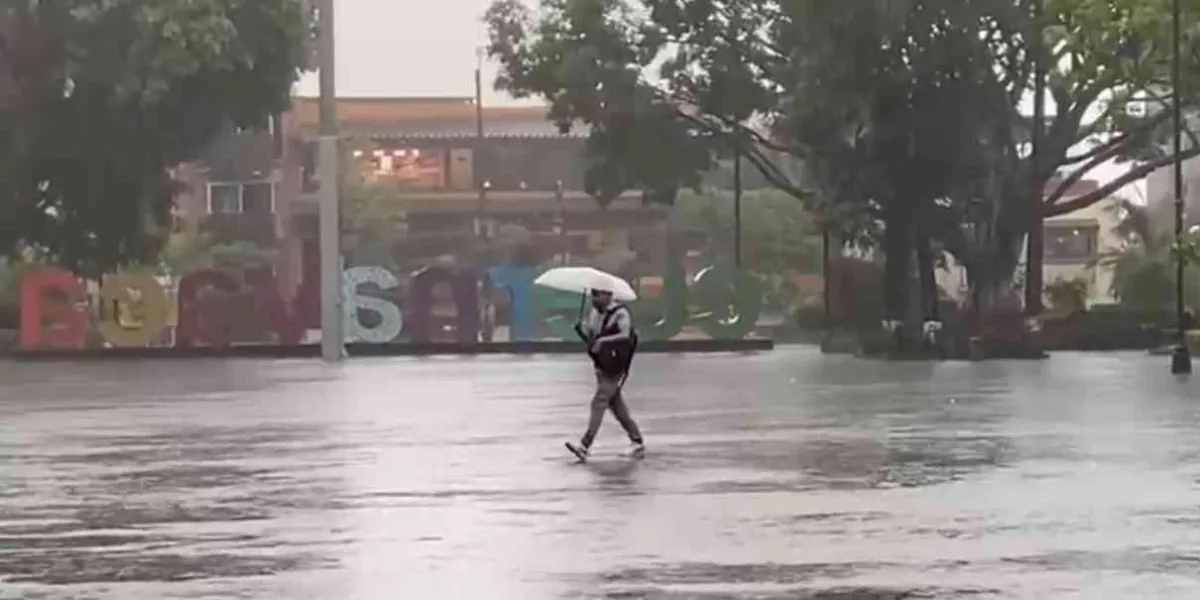 Llaman a no exponerse en tormentas eléctricas