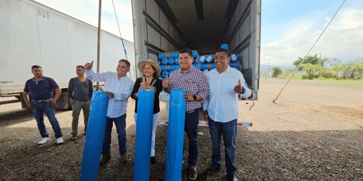 Entrega alcalde de Yecapixtla apoyos al campo 2025