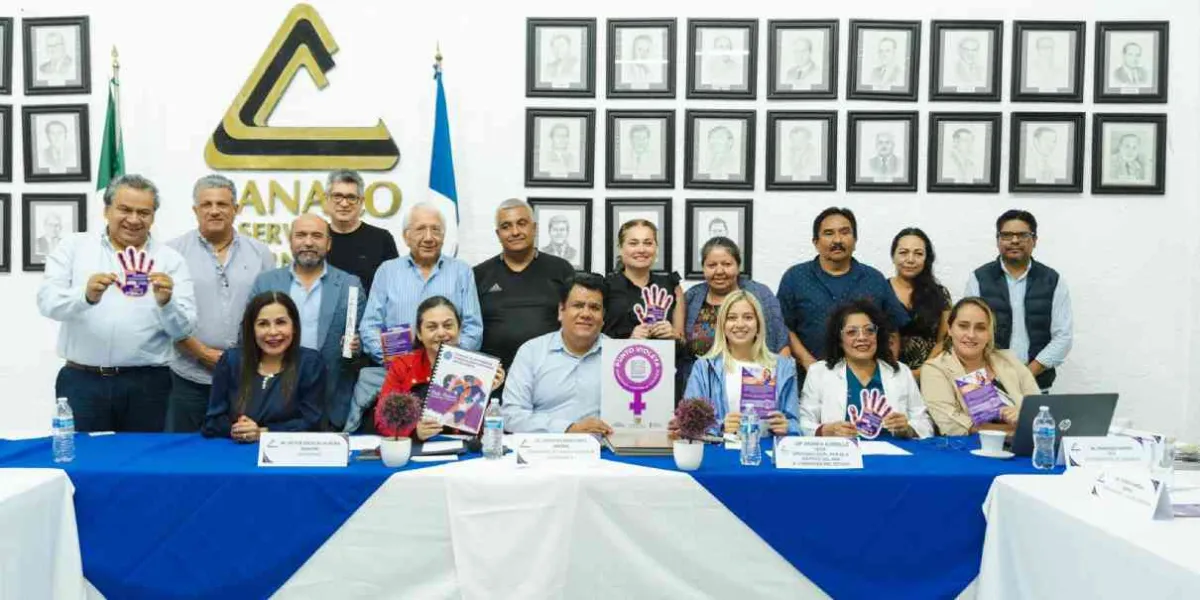 Busca Andy Gordillo sumar esfuerzos con la Canaco para crear más puntos violeta