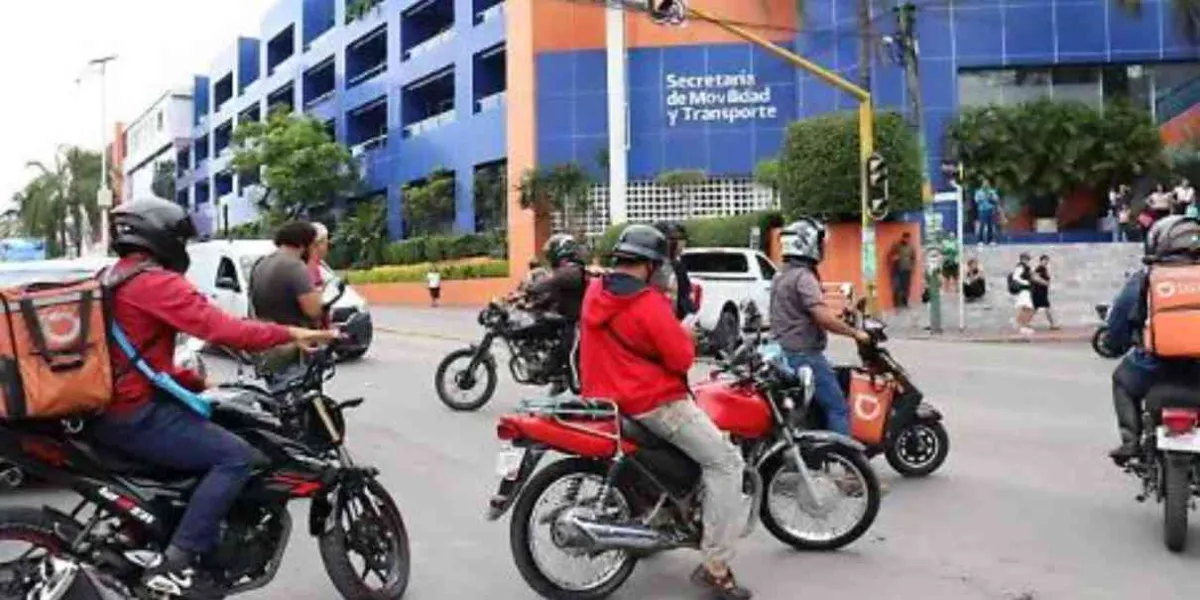 Suspenden su protesta conductores y repartidores de plataformas digitales