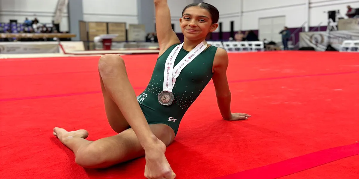 Renata Ramírez Núñez, medallista en gimnasia artística.