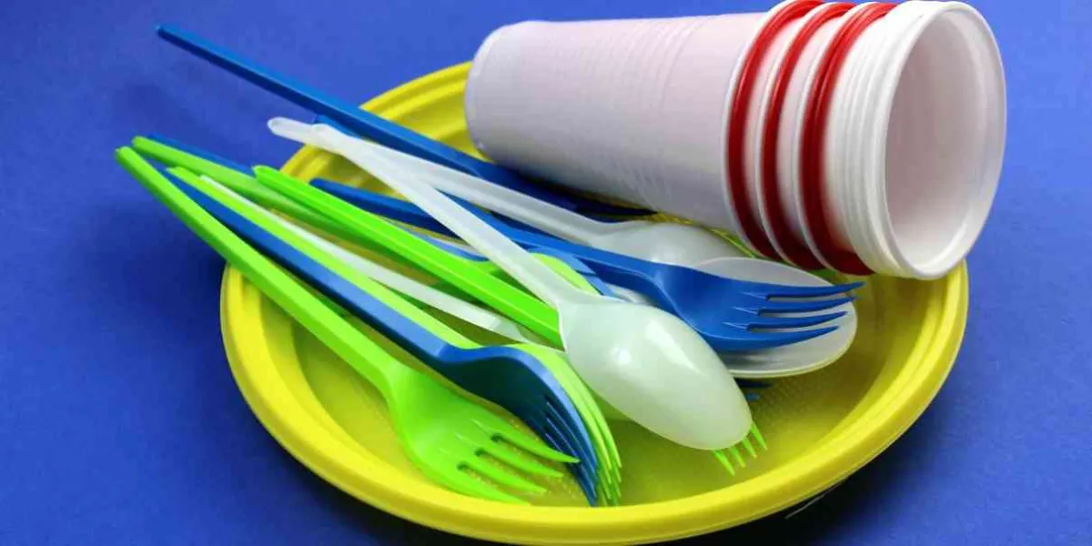 Aplica Cuernavaca sanciones por venta de plásticos de un solo uso