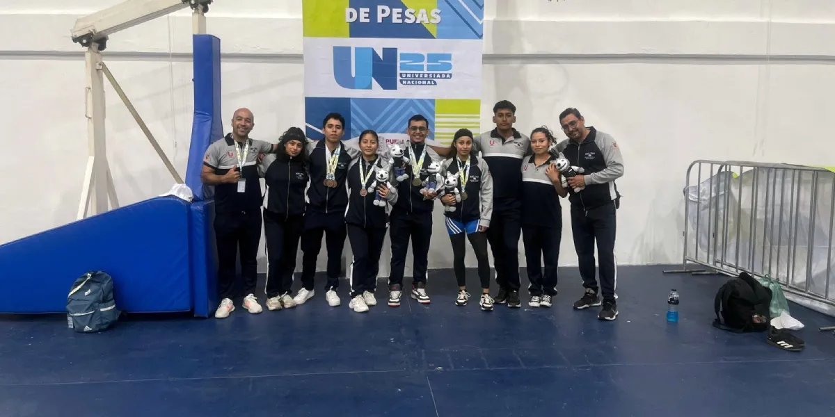 Pesistas femeniles son premiadas en la justa nacional.