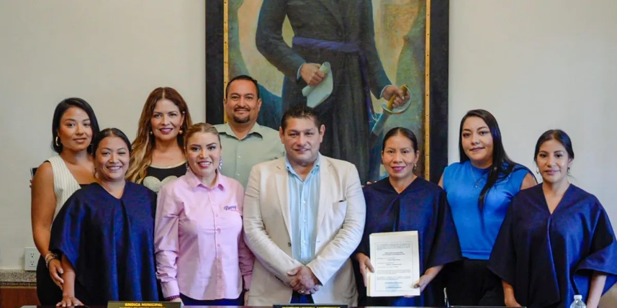   Entregan autoridades de Cuautla constancia a Liliana Chimal como delegada política de Tetelcingo 