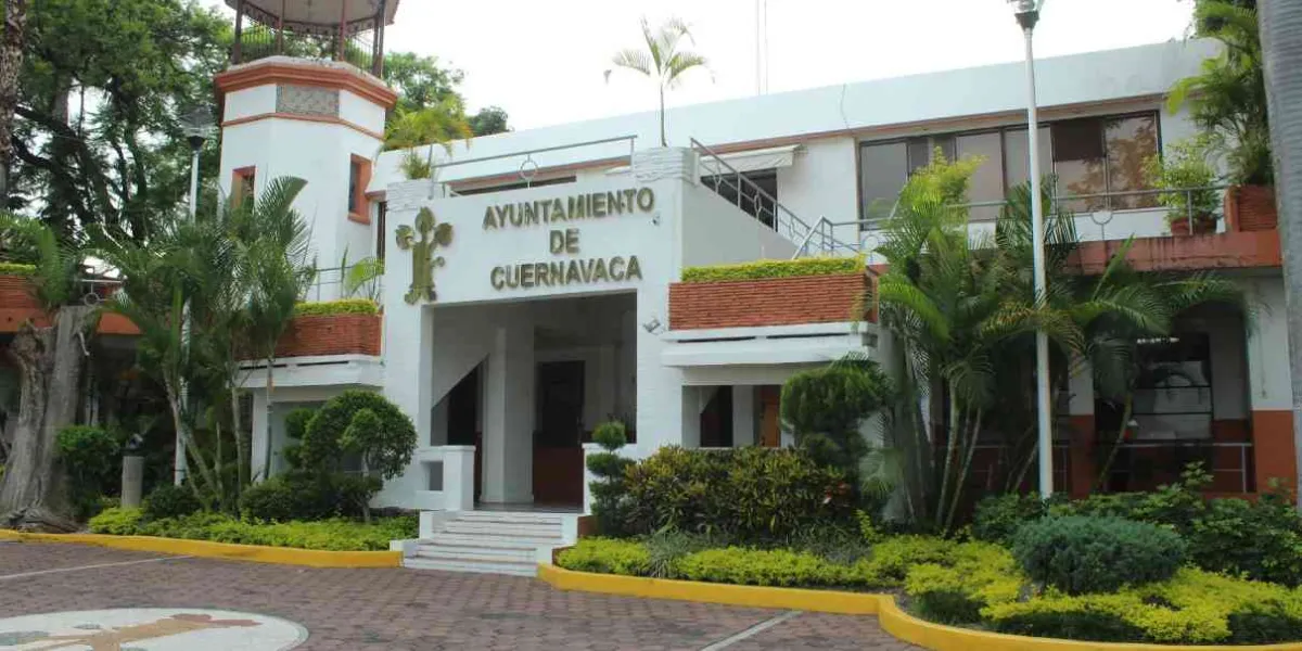 Cesan en Cuernavaca a dos inspectores por corrupción