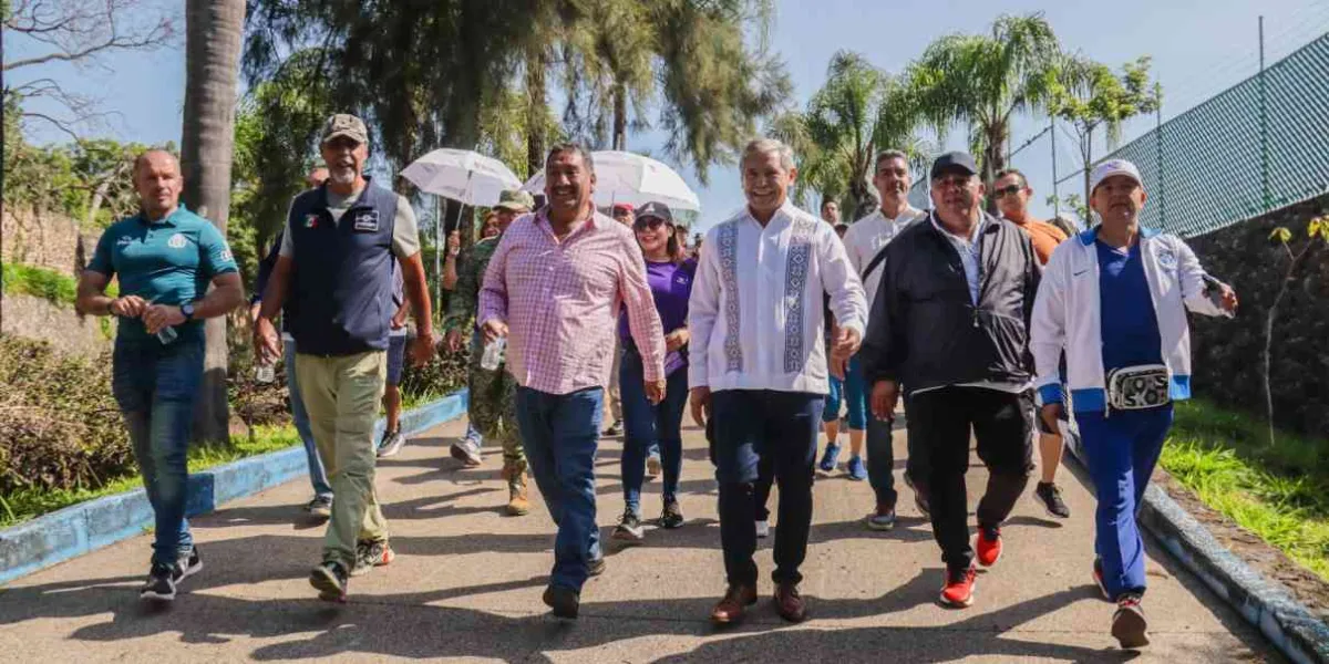 Atendieron ciudadanos la convocatoria a “Caminata por la paz” en Cuernavaca