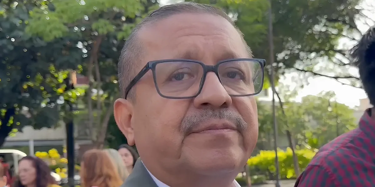 Leandro Vique Salazar; titular del Instituto de Educación Básica del Estado de Morelos (IEBEM)