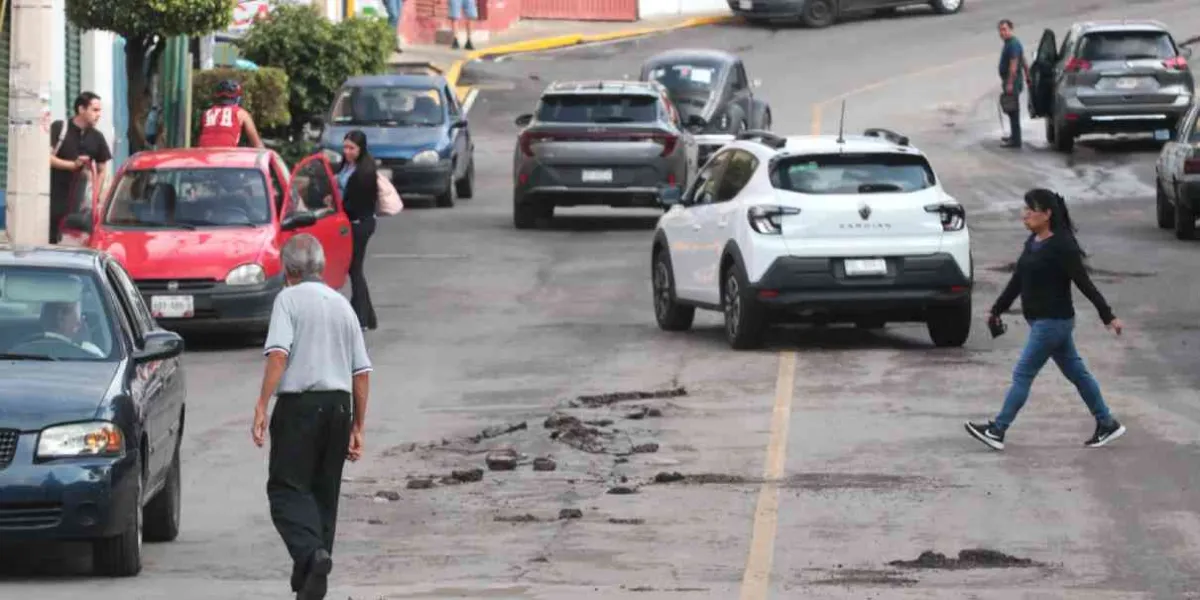 Constructora reparará la calle Pedro de Alvarado; obra de mala calidad