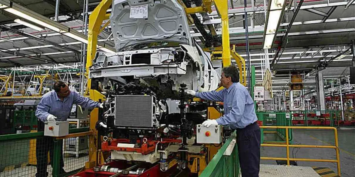 Apoyará el Congreso a empleados de la planta de Nissan: Rafa Reyes