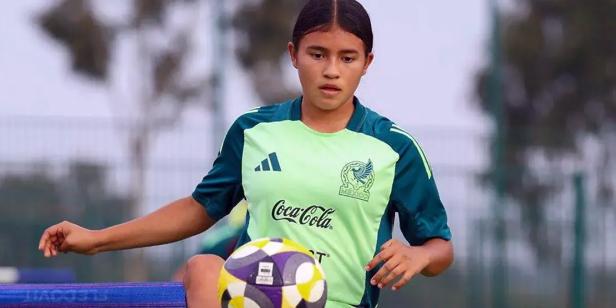 La morelense Fernanda Ximena Monroy, jugadora del Toluca Femenil, destaca con la Selección Mexicana Sub-17 en la Copa del Mundo Femenil, donde México avanzó a octavos tras vencer 1–0 a Camerún.