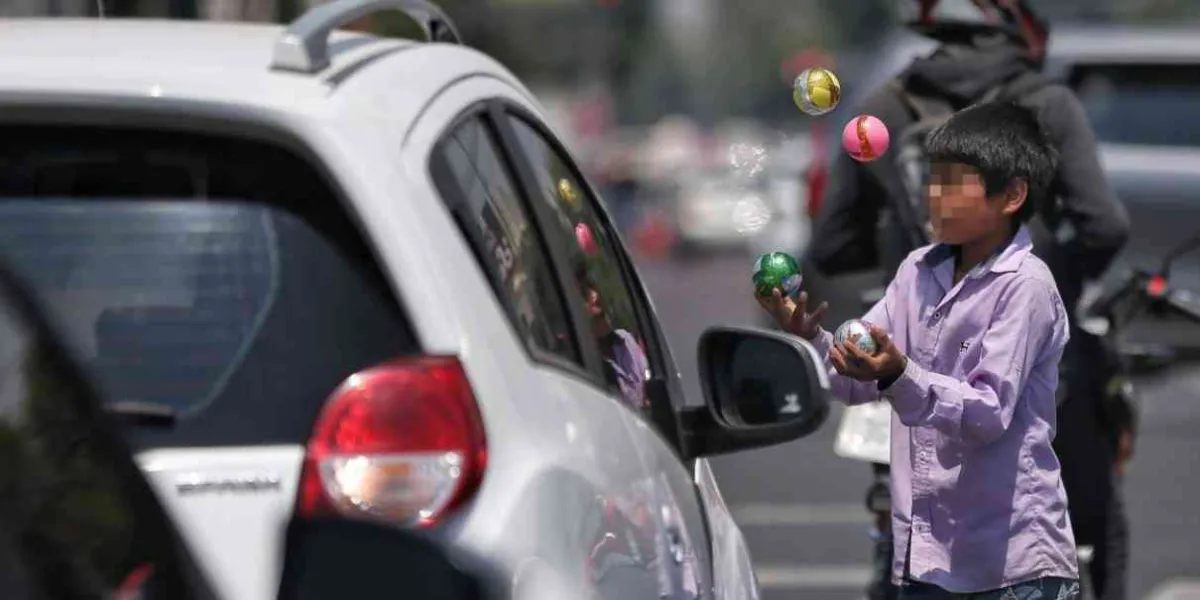 Detectan casos de trabajo infantil en semáforos de Cuernavaca y Jiutepec