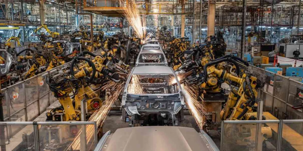 Se acercan 150 ex trabajadores de la Nissan a solicitar apoyo al SNE
